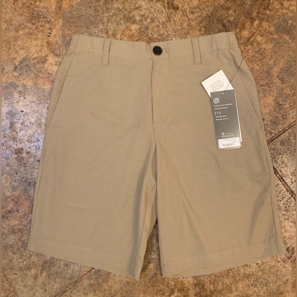 MSX BY MICHAEL STRAHAN KHAKI SHORTS
BRAND NEW WITH TAGS SIZE MENS SMALL PAID $44